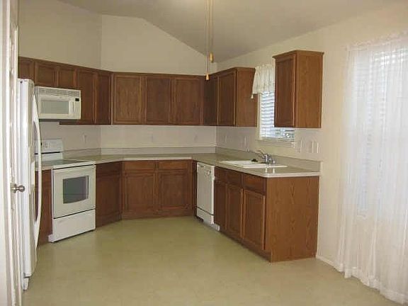 5th image of 336 Bayberry Dr