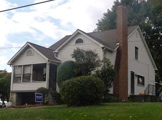 316 Wampum Ave, Ellwood City, PA 16117