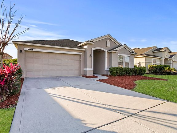 3rd image of 4711 Pine Lake Dr