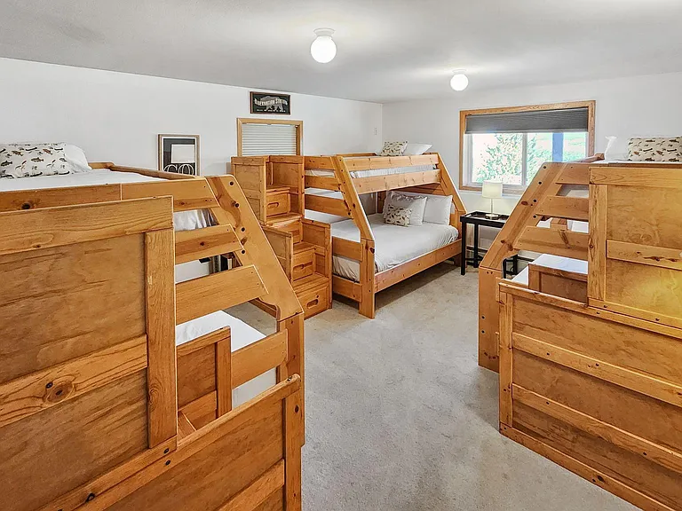 170 Fawn Ct — Photo 30