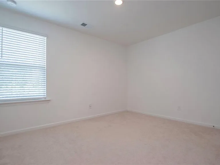 194 Rivulet Dr — Photo 13