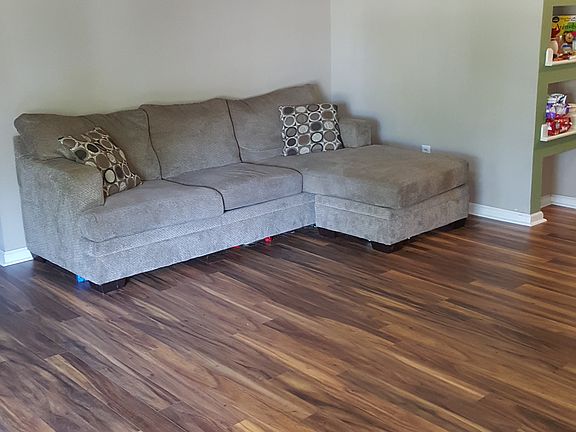 4th image of 248 Oak Valley Dr