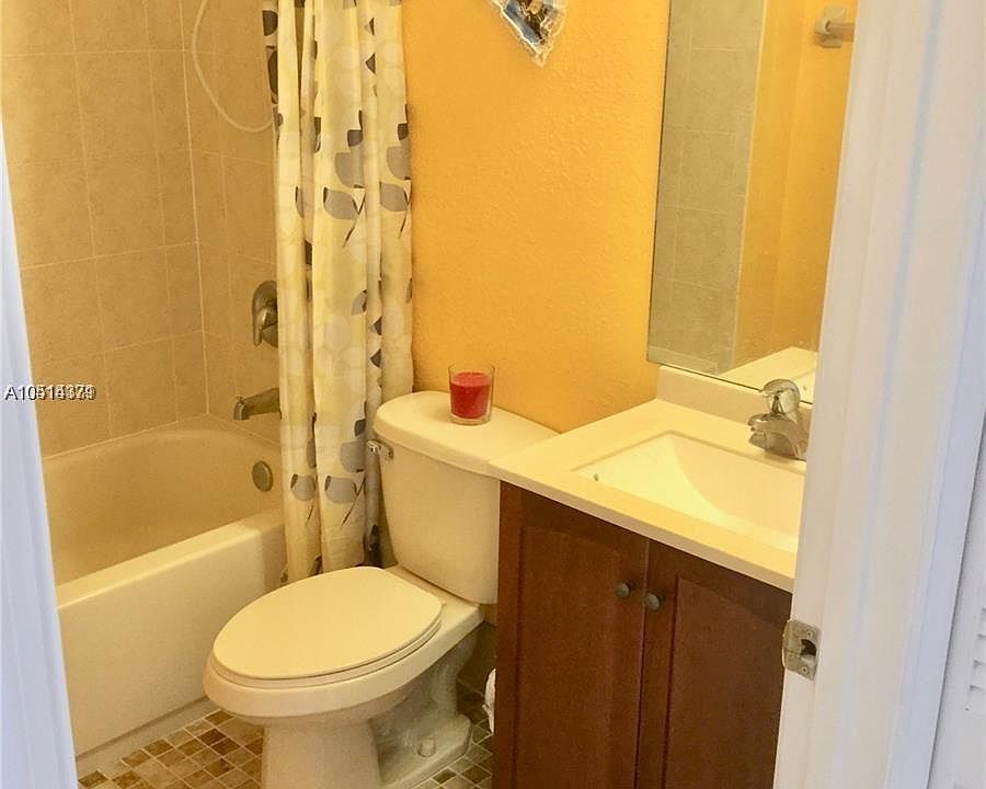 1st image of 1460 SE 24th Ct