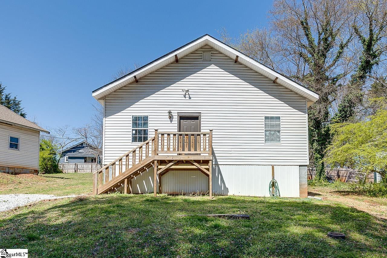 24 Circle St, Taylors, SC 29687 Zillow