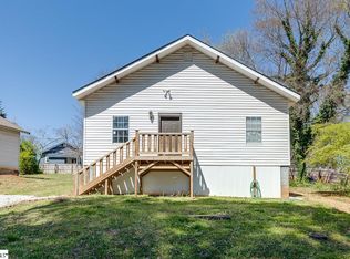 24 Circle St, Taylors, SC 29687