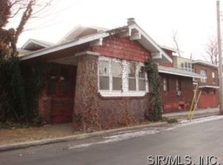 844 N Wood River Ave, Wood River, IL 62095