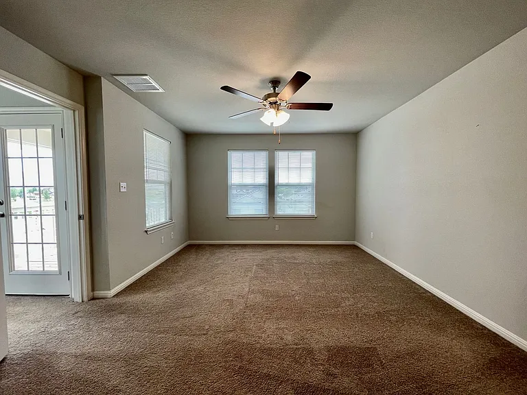 112 Witchhazel Way — Photo 6