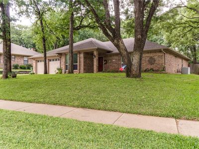 317 Heneretta Dr, Hurst, TX, 76054