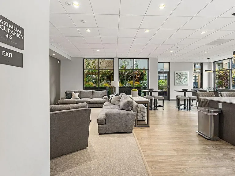Edge Apartments — Photo 42