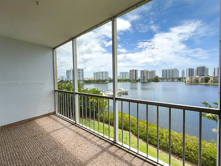 2861 Leonard Dr #F503 — Photo 30