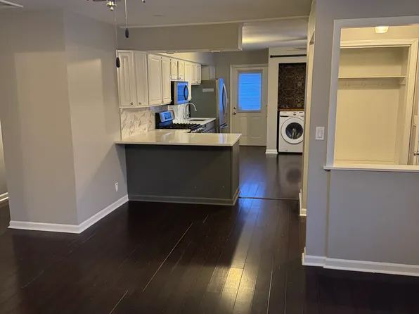 513 Wilkinson St, Chelsea, MI 48118