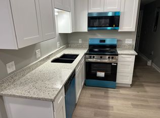 521 S High St #2A, Independence, MO 64050