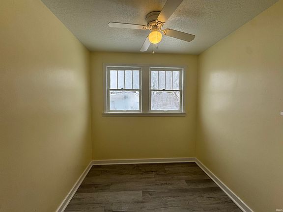 5th image of 1930 Bremer Rd