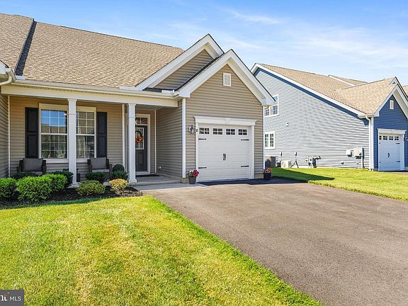 4th image of 18 Prestwick Ln