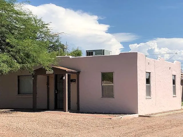 1032 E Glenn St — Photo 3