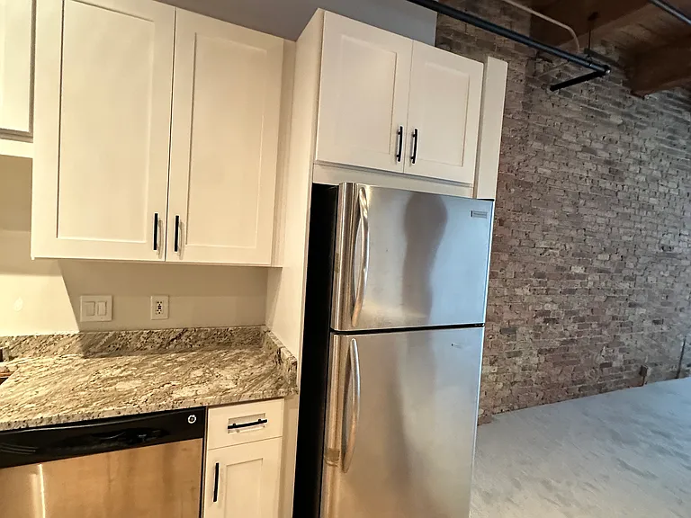 540 N Lake Shore Dr #518 — Photo 22