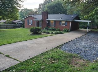 202 Tipperary Ln, Winston Salem, NC 27104