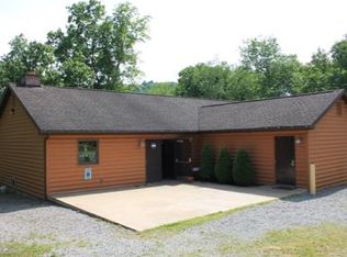 740 Takitezy Rd, Franklin, PA 16323