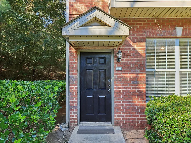 38-web-or-mls-3507 Redwine Rd Unit 3701-S1810-008