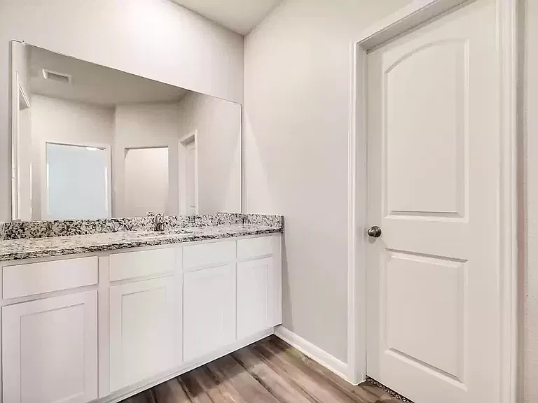 2013 Yarborough Dr — Photo 10