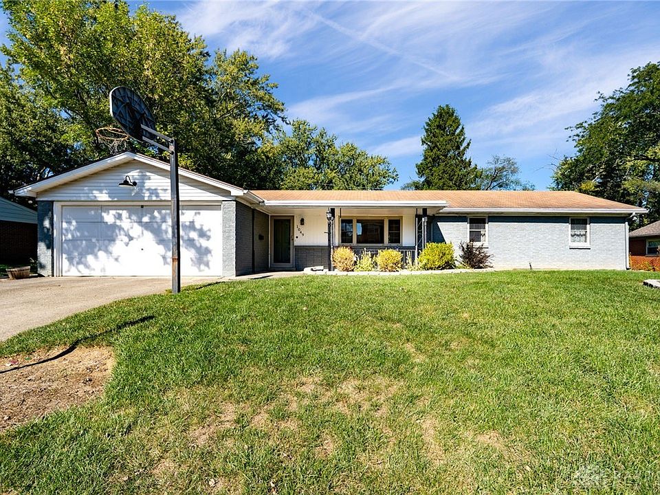 1st image of 1049 Georgian Dr