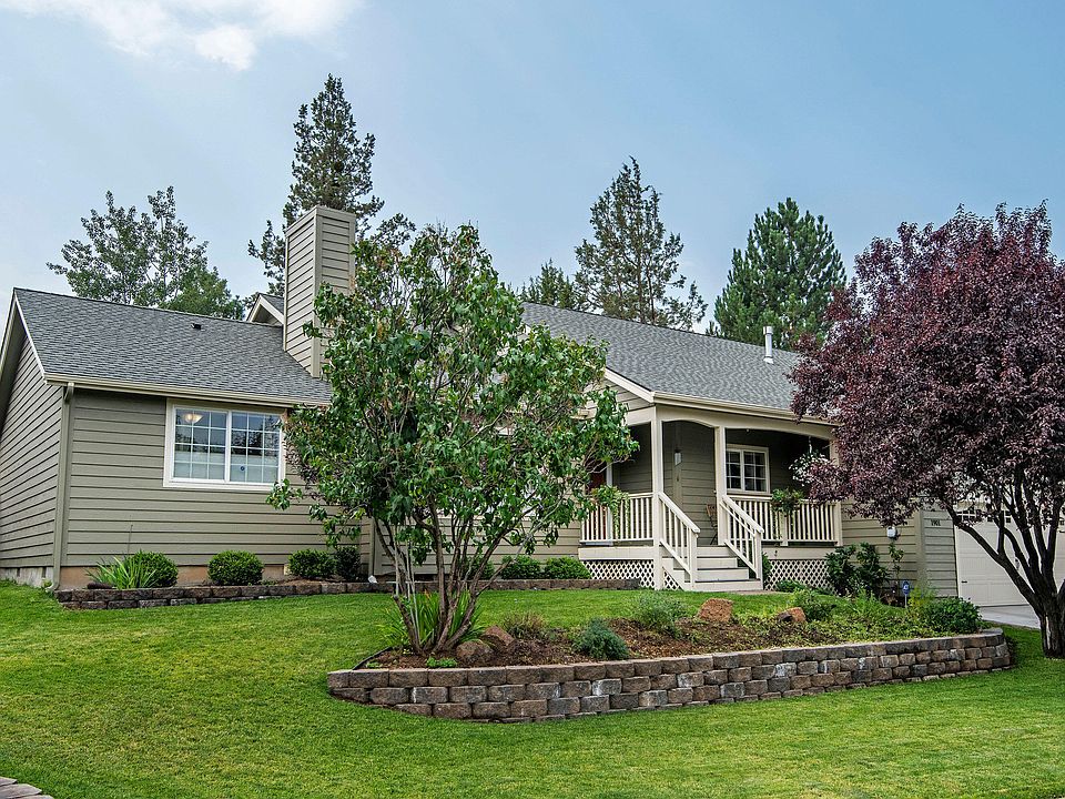 1st image of 1901 SE Autumnwood Ct