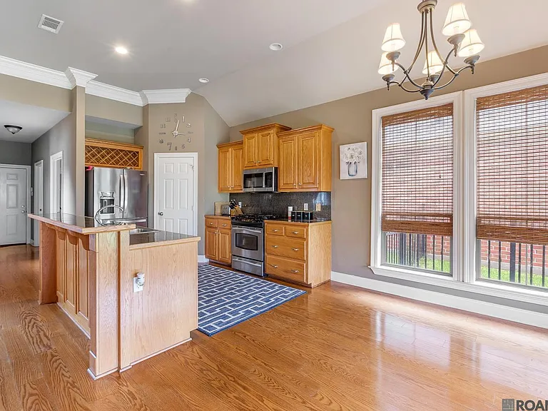 10743 Hillbrook Ave — Photo 6