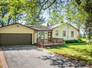 106 Maple St, Lindenwood, IL 61049