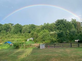 8 Mabey Ln, Towaco, NJ 07082