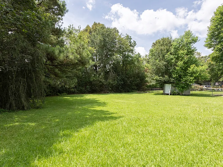 5240 Peachtree St — Photo 22