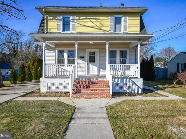 22 Gardens Ave, Berlin, NJ 08009