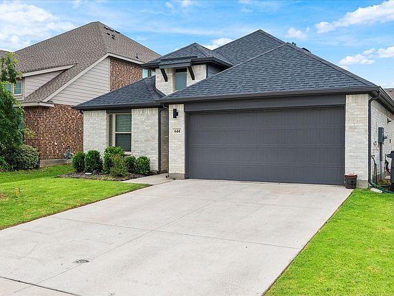 3rd image of 644 Erin Hills Dr