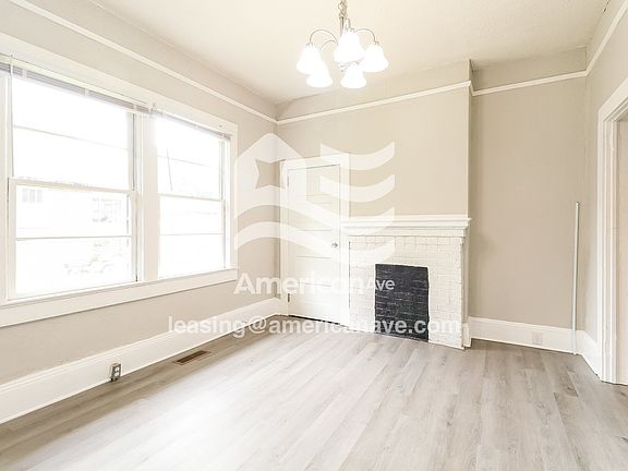 1273762_005_dining_room_14033355.jpg