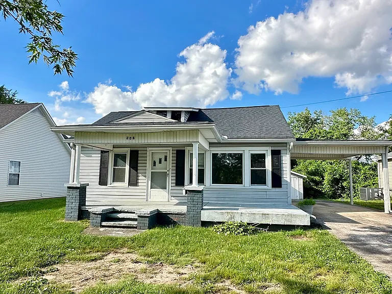 208 King St — Photo 1