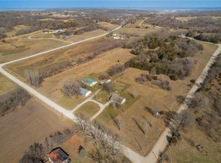 30048 175th St, Leavenworth, KS 66048