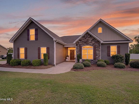 3rd image of 1087 Brandy Brook Drive
