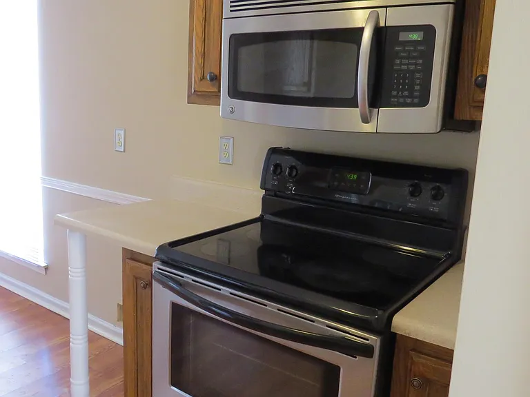 213 Sport Way — Photo 4