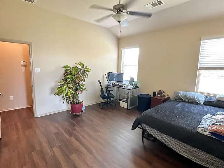 5202 Lilac Hollow Ln — Photo 15