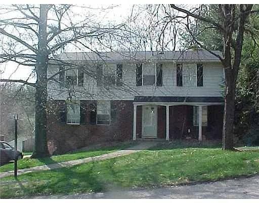 2135 Pendleton Dr photo 1