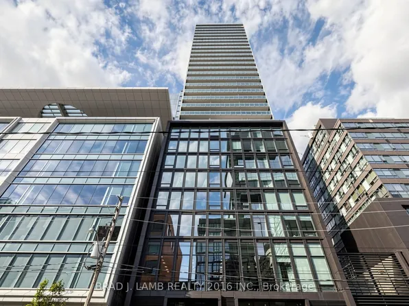 284 King St E #3004, Toronto, ON M5A 1K4