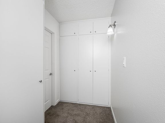 5th image of 2101 L Ave #2041-201