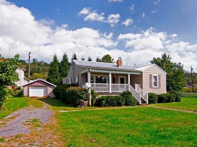 782 Pat Ball Rd, Talcott, WV, 24981