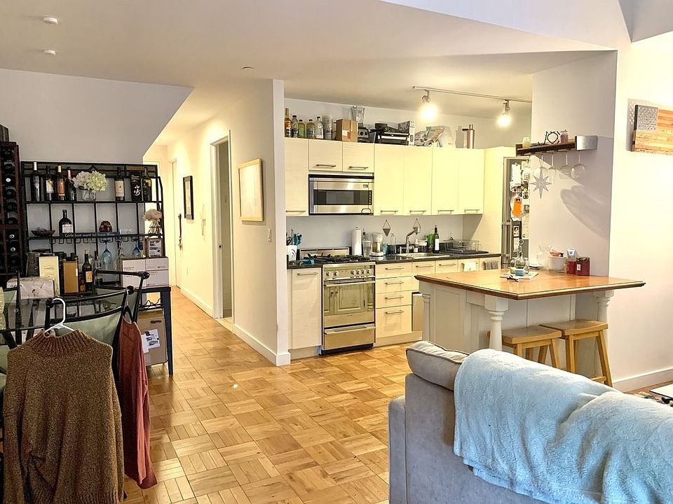 1st image of 20 Exchange Pl APT 2608