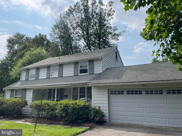 441 Shady Ln, Moorestown, NJ 08057
