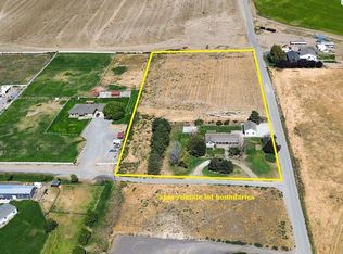 8771 Alder Rd, Pasco, WA 99301