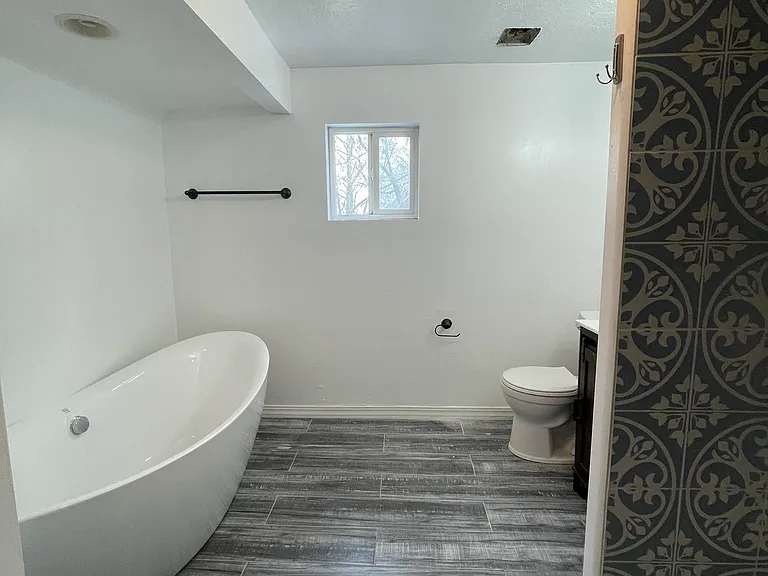 1131 Churchman Ave — Photo 36