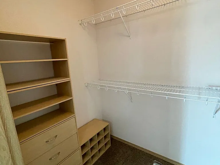 1900 Leanne Ave — Photo 25