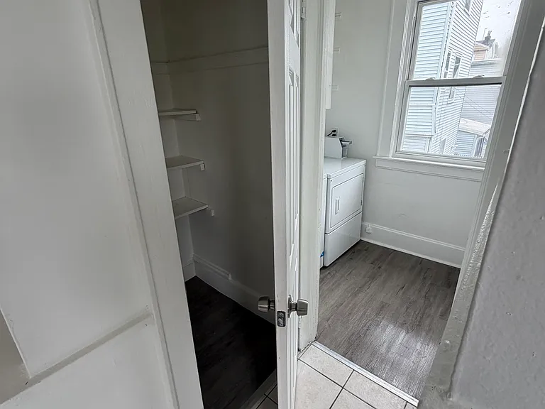 913 S 19th St — Photo 5
