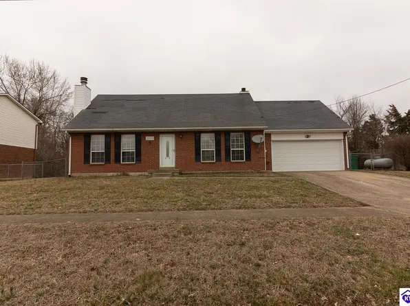 111 Whisbrook Ave, Vine Grove, KY 40175