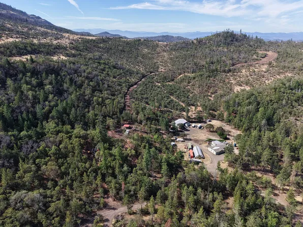 4400 Indian Creek Rd, Shady Cove, OR 97539